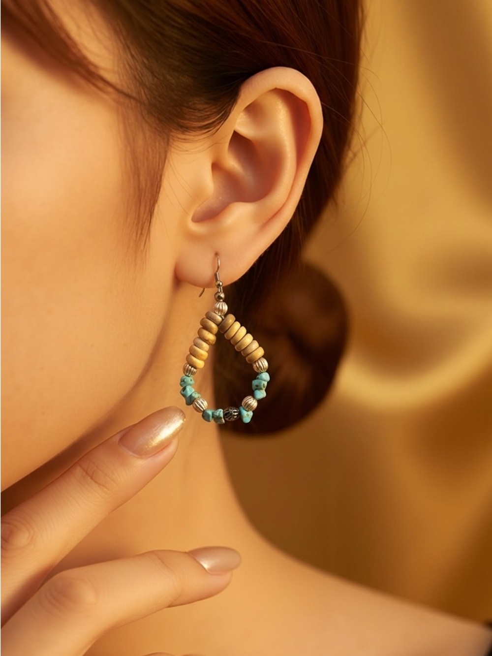 Beaded Teardrop Hoop Earrings in Turquoise and Creame☑️ - Picture 5 of 5